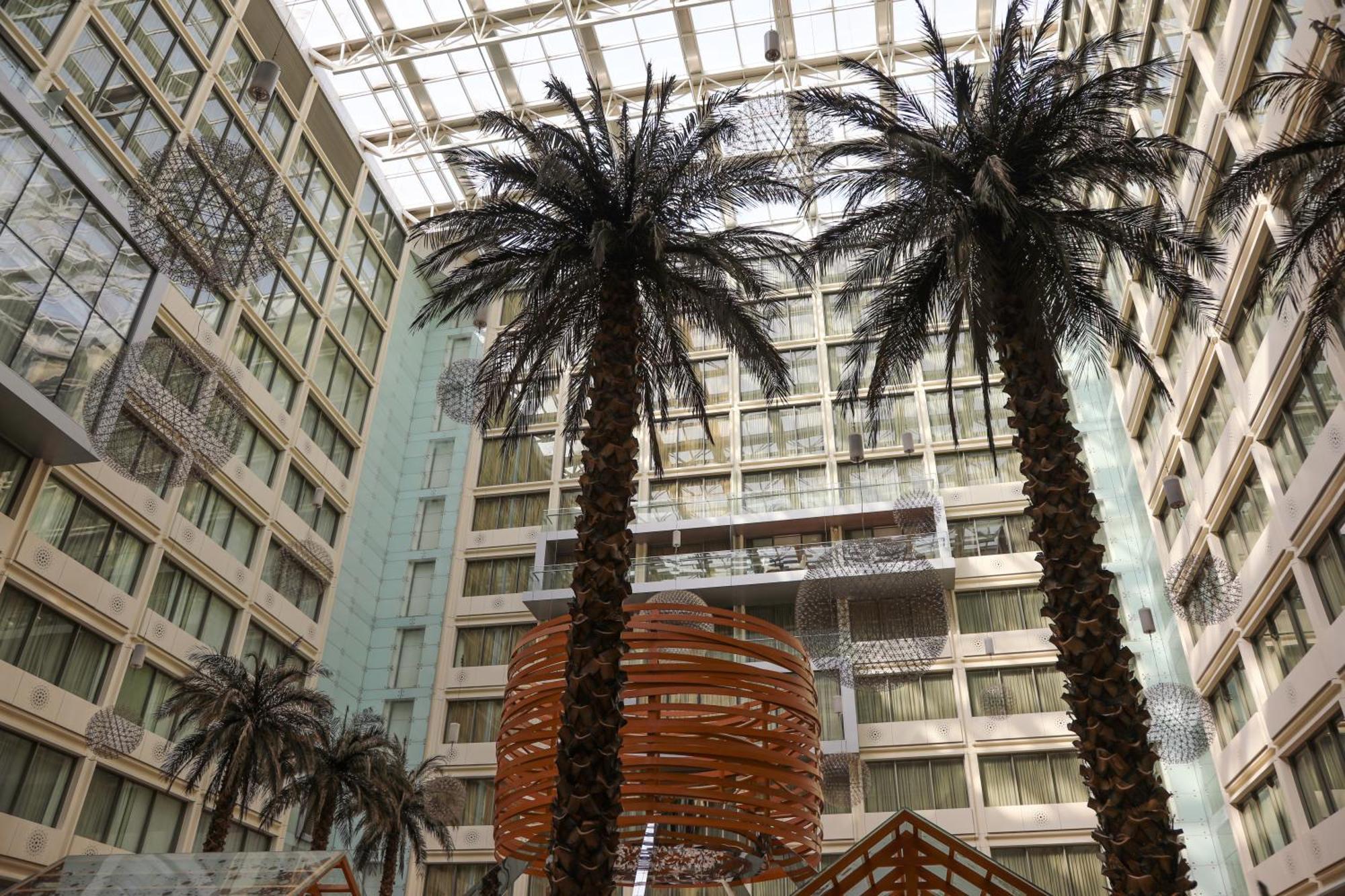 Crowne Plaza Kuwait Al Thuraya City By Ihg Kuwait City Bagian luar foto