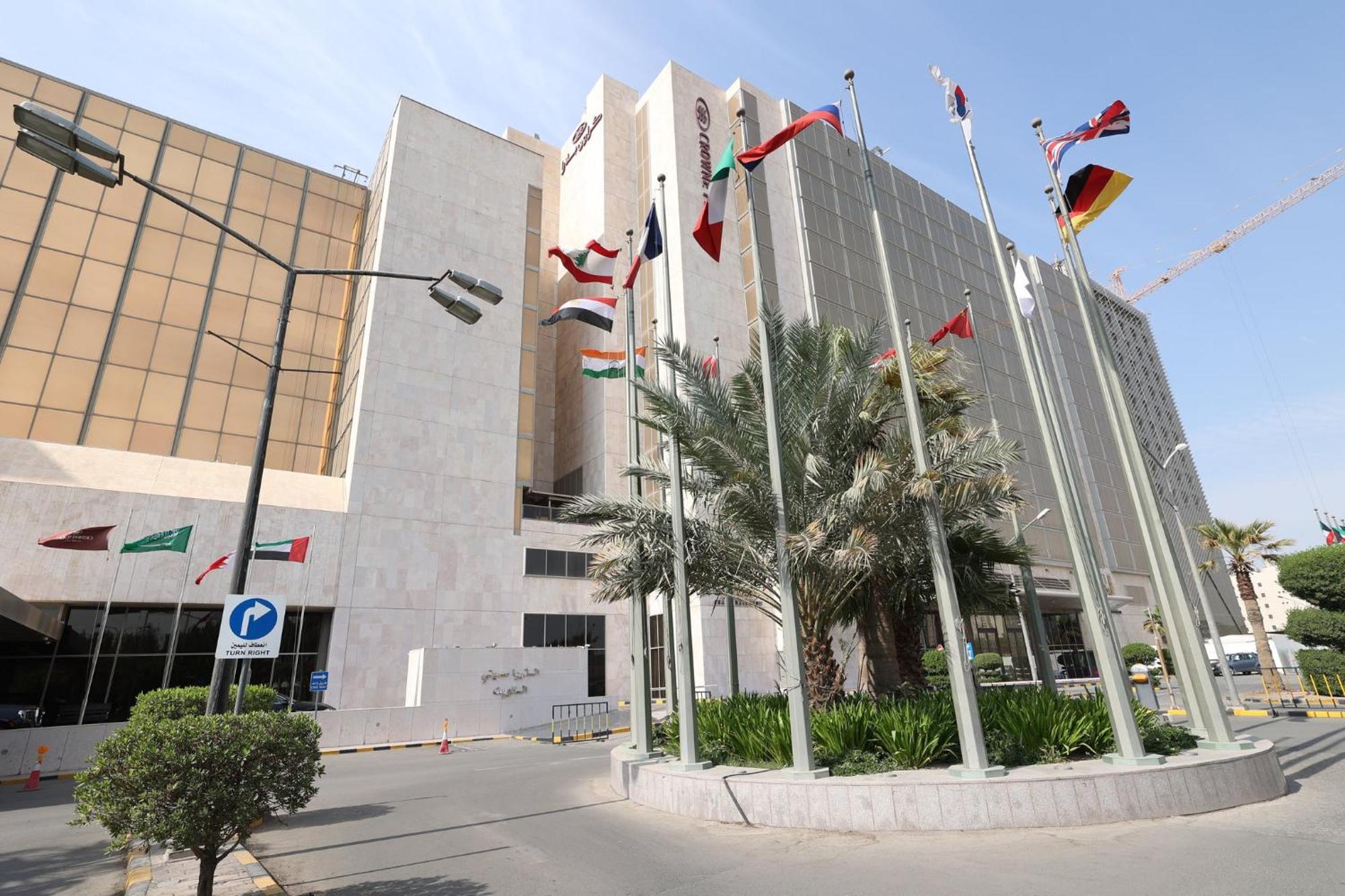 Crowne Plaza Kuwait Al Thuraya City By Ihg Kuwait City Bagian luar foto